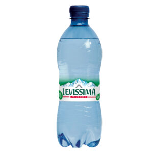 Acqua frizzante – PET 100 riciclabile – bottiglia da 500 ml – Levissima